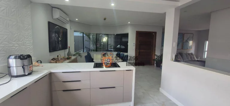 Imagem Sobrado com 4 dormitórios para alugar por R$ 15.370/mês - Jardim Paulista - Atibaia/SP