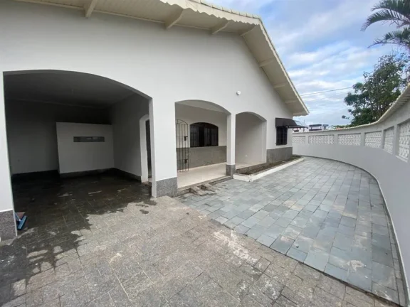 Imagem CASA COM 132 m² - ITAGUAÍ - MONGAGUA SP