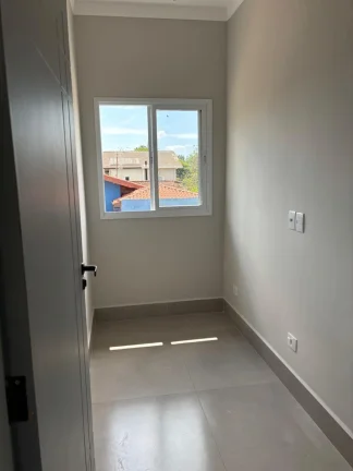 Imagem Sobrado à venda com 3 quartos, sendo 3 suítes, em Jardim dos Pinheiros, Atibaia - SP