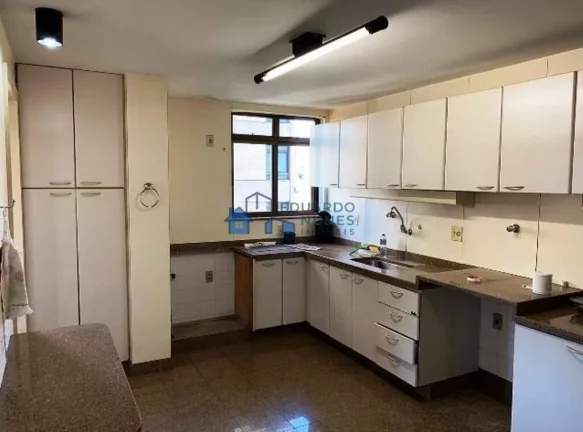 Foto do imóvel: Cobertura em ótimo estado externo, e bem conservado internamente no Carmo.