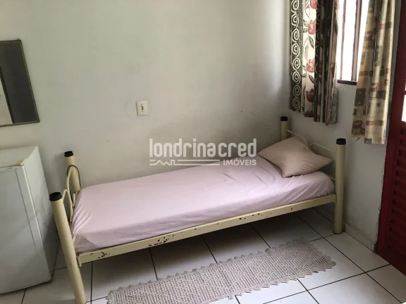 Imagem Vende-se Hospedagem com 15 Suítes, 5 Quartos, Energia Solar, Depósito, Equipamentos Completos, 40 Beliches e Excelente Infraestrutura