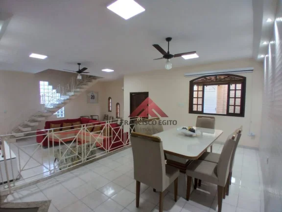Imagem Casa com 4 dormitórios à venda, 212 m² por R$ 800.000,00 - Brasilândia - São Gonçalo/RJ