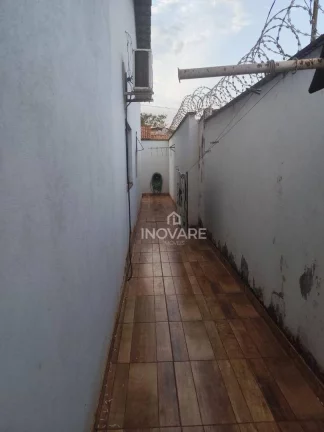 Imagem Casa com 2 dormitórios à venda, 120 m² por R$ 420.000,00 - Setor Nova Aurora - Itumbiara/GO