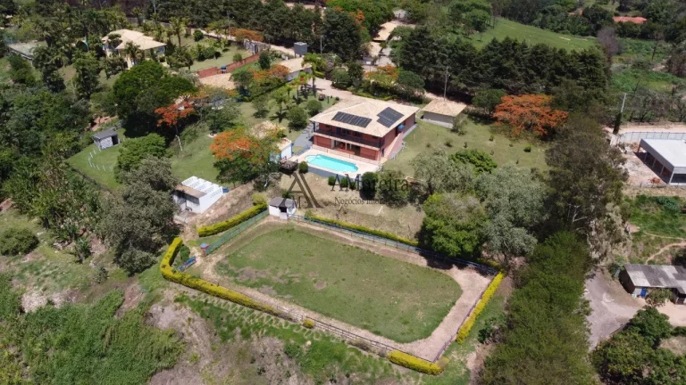 Chácara de 20.000 m² no PARQUE DA FAZENDA em Jundiaí-SP, com 3 quartos, 3 suítes, 5 salas, 4 vagas e 785m² construção. Venha conhecer!