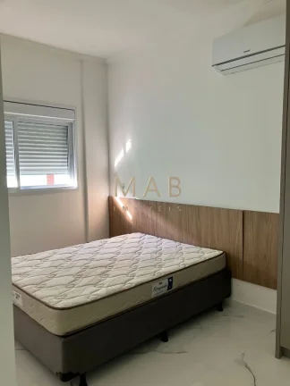 Imagem Apartamento à venda em Florianópolis-SC, bairro Ingleses do Rio Vermelho, 2 quartos, 1 suíte, 2 salas, 2 banheiros, 1 vaga, 77,00 m².