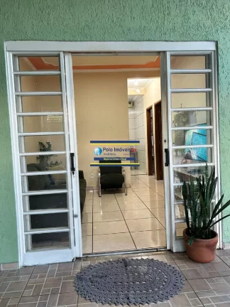 Imagem Casa 3 dormitórios R$ 389.000 até 4 veículos garagem no bairro Jardim Doutor Paulo Romeu em Ribeirão Preto - SP.