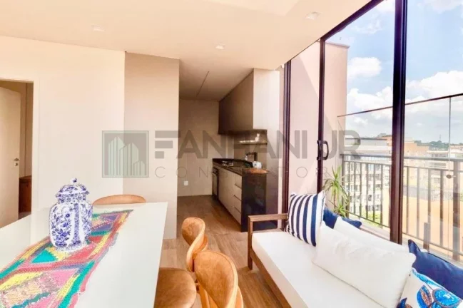 Imagem Apartamento de luxo na Vila Progredior, São Paulo-SP: 2 quartos, 2 suítes, 3 salas e 3 vagas de garagem.