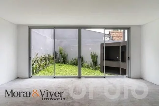 Imagem Casa para Venda em Curitiba, Vista Alegre, 3 dormitórios, 3 suítes, 4 banheiros, 2 vagas
