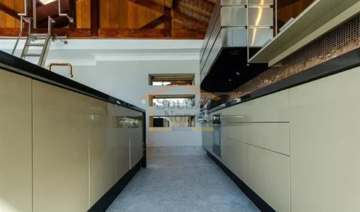 Imagem OPORTUNIDADE!!!!!
Cobertura, 3 dormitórios, sendo 3 suítes, closet, terraço, sala de jantar/estar...