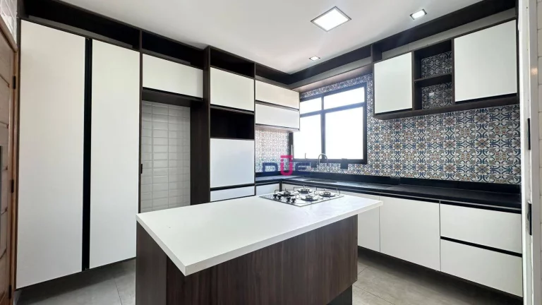Imagem Cobertura tipo Penthouse com vista mar, espaço gourmet , piscina, com 3 dormitórios à venda, 191 m² por R$ 1.802.000 - Gonzaga - Santos/SP