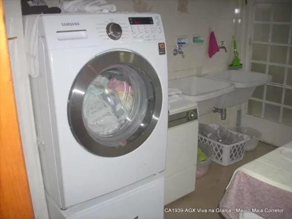 Imagem Casa com 3 dormitórios à venda, 310 m² por R$ 1.500.000,00 - Granja Viana - Carapicuíba/SP