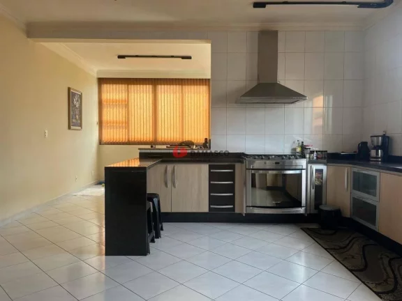 Imagem Incrível Sobrado à venda com 3 suítes e 5 vagas de garagem, Bairro Olímpico, São Caetano do Sul, SP
