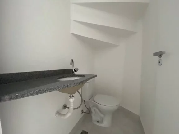 Imagem Sobrado a venda com 2 suítes no Jardim Abaeté
