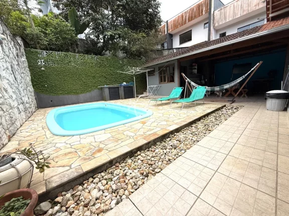 Imagem Casa à venda no Santo Antonio em Joinville, por 890 mil