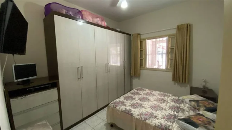 Imagem CASA COM 111.25 m² - AVIAÇÃO - PRAIA GRANDE SP