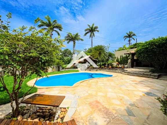 Imagem Casa para Venda em Salvador, Piatã, 5 dormitórios, 4 suítes, 5 banheiros, 2 vagas