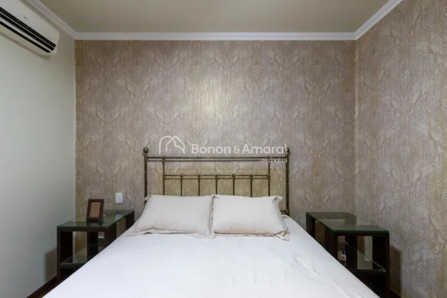 Imagem Situado no coração do Cambuí, um dos bairros mais desejados de Campinas, este apartamento oferece...