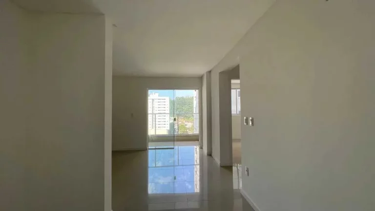 Imagem Apartamento pronto para morar 2 dormitórios sendo 1 suíte e 1 vaga em Itapema - SC