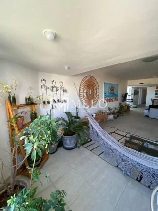 Imagem Cobertura nas GRAÇAS: 262m², 05qts, 01suite, 01vaga.