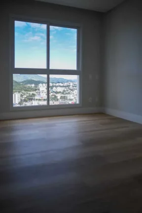 Imagem Apartamento com 3 suítes e 2 vagas de garagem na Av. Brasil em Balneário Camboriú/SC