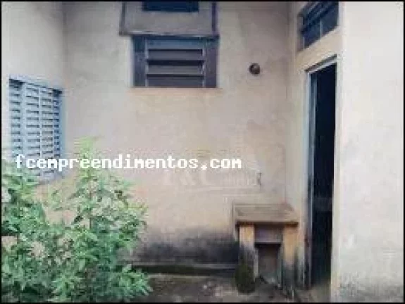 Imagem Casa para Venda em Piracicaba, Santa Terezinha, 2 dormitórios, 1 banheiro