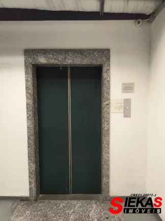 Imagem Galpão para locação no bairro Maranhão, São Paulo-SP: 6 salas, 4 banheiros, 1 vaga de garagem e 1.614m² de área.