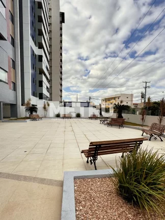 Imagem Apartamento à venda no Edf. Monte Castelo com vista para o Rio