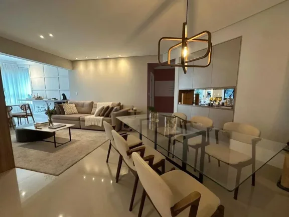 Imagem Apartamento finamente mobiliado com 3 suítes e 2 vagas de garagem no Centro Balneário Camboriú