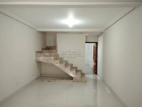 Imagem Sobrado com 170 metros quadrados, 3 dormitórios sendo os três suítes, sendo uma com varanda, ampl...