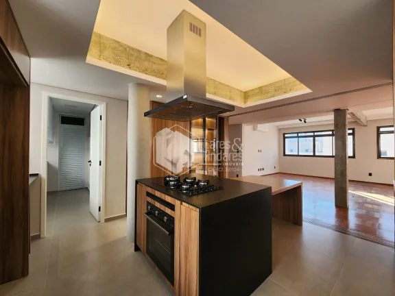 Imagem APTO ESPAÇOSO COM 180 M², 3 SUÍTES, REFORMADA E IMPECÁVEL COM INFRA PARA AR COND, 2 VAGAS DETERMINADAS E 16º ANDAR - JD PAULISTA
