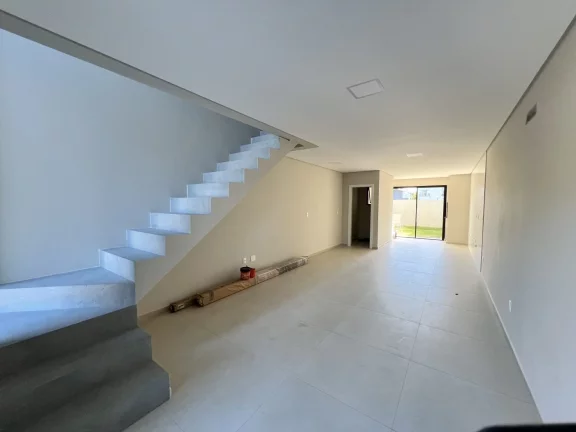 Imagem Casa / Sobrado para Venda em Florianópolis / SC no bairro Ingleses do Rio Vermelho