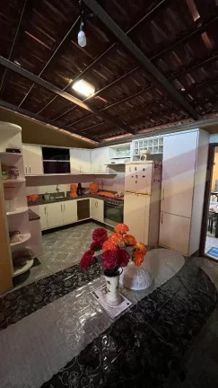 Imagem Casa ampla, 3 quartos, Conjunto Centenário. Bairro Queimadinha