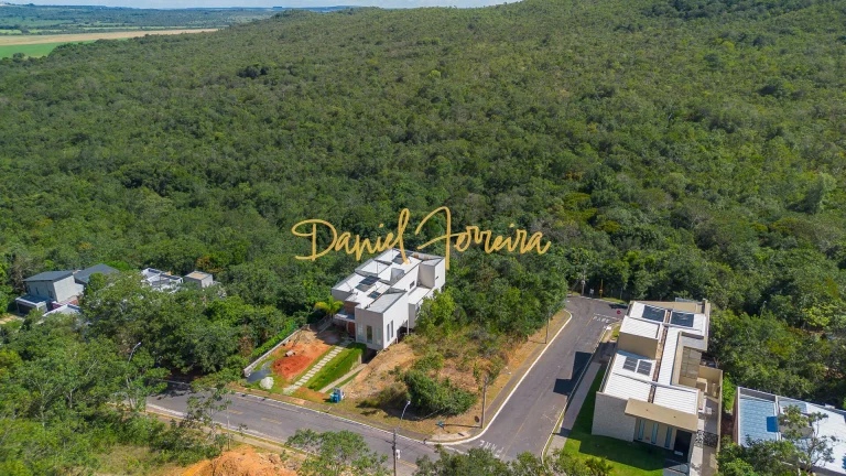 Imagem Lote na Travessa Itiquira com 984 m² Com vista livre para reserva - Condomínio Santa Monica - Jardim Botânico - DF