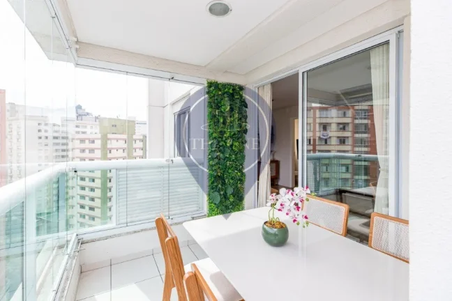 Imagem Apartamento à venda na Bela Vista, São Paulo-SP com 2 quartos, 2 suítes, 2 salas, 3 banheiros, 2 vagas de garagem e 80,00m² de área.