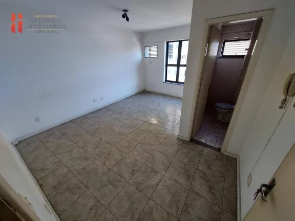 Imagem Sala comercial com 28m²na esquina com a Av. Brigadeiro Lima e Silva