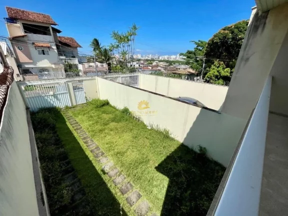 Imagem Casa Duplex à Venda em Itapebussu, Guarapari: Conforto e Proximidade à Praia do Morro
Descubra est...