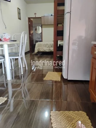 Imagem Chácara à Venda no Condomínio Farol de Paranapanema II – Alvorada do Sul | Porteira Fechada, Mobiliada, Piscina e Grama Esmeralda em Todo o Terreno!