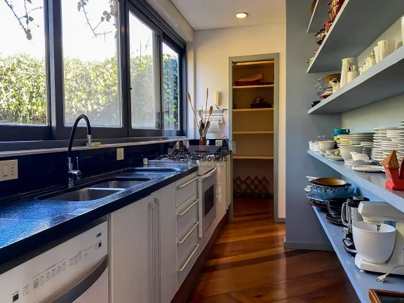 Imagem Casa à venda em Campos do Jordão – Com Vista exuberante da natureza