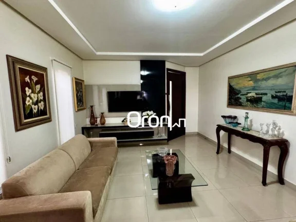 Imagem Casa com 3 dormitórios à venda, 236 m² por R$ 950.000,00 - Setor Faiçalville - Goiânia/GO