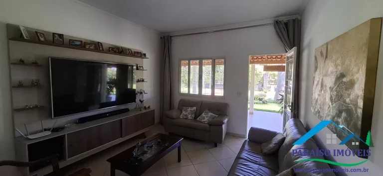 Imagem Chácara Encantadora à Venda - Conforto, Sustentabilidade e Beleza Natural