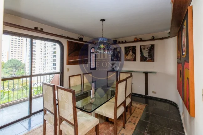 Imagem Apartamento à venda em Indianópolis, São Paulo-SP! 3 quartos, 1 suíte, 2 salas, 3 banheiros, 4 vagas de garagem.