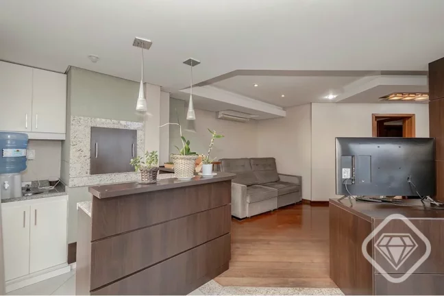 Imagem Apartamento completo no coração da Tristeza

Uma oportunidade rara em uma das localizações mais ...