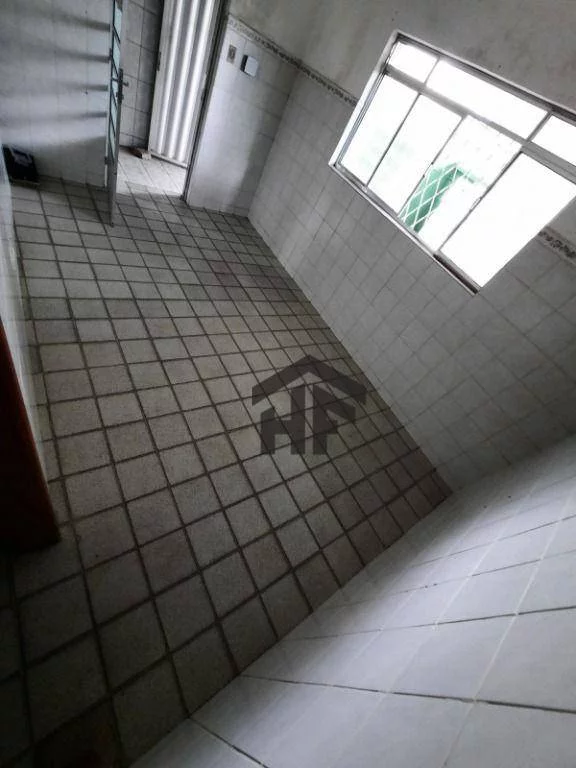 Imagem Casa com 5 Quartos à Venda, 280 m² em Encruzilhada - Recife