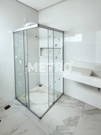 Imagem Casa à venda no Sol Nascente Orla com 4 suítes, gourmet, piscina, PETROLINA