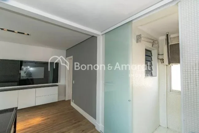 Imagem Amplo imóvel com 2 suítes e 2 banheiros à venda. Oferece conforto e comodidade em um condomínio ...