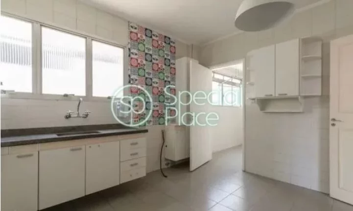 Imagem Ótimo apartamento à venda na Rua Oscar Freire no Jardim América - 92m² privativos - Andar alto c...