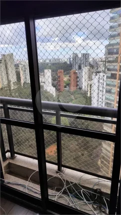 Imagem Apartamento à venda ou para alugar com 4 quartos, sendo 4 suítes, no condomínio Vôo do Tangará, São Paulo - SP