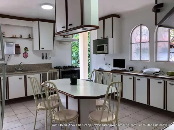 Imagem Cond. Passargada E - Espaçosa e confortável. Piscina, gourmet e campinho! Granja Viana, Cotia