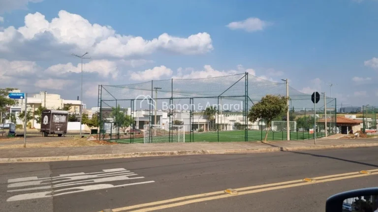Imagem Oportunidade de negócio, excelente valor de venda e ótimo custo benefício !!

 Lote com 250 m² n...
