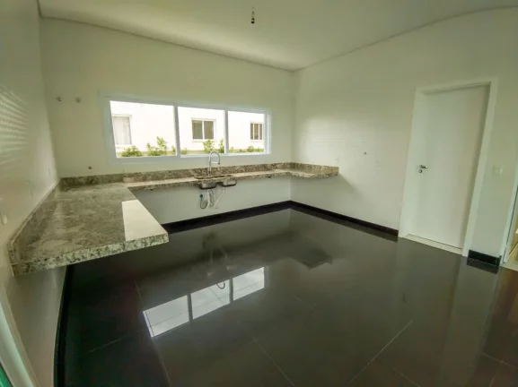 Imagem Sobrado condomínio Residencial dos Lagos